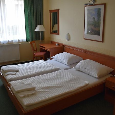 Bed and Breakfast Paprika Panzio Хедьешхалом Экстерьер фото