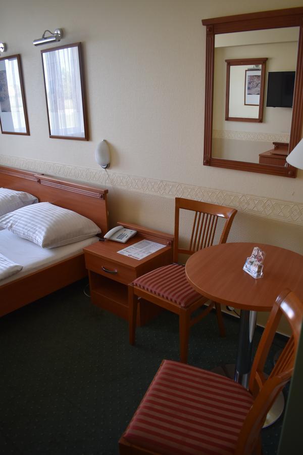 Bed and Breakfast Paprika Panzio Хедьешхалом Экстерьер фото